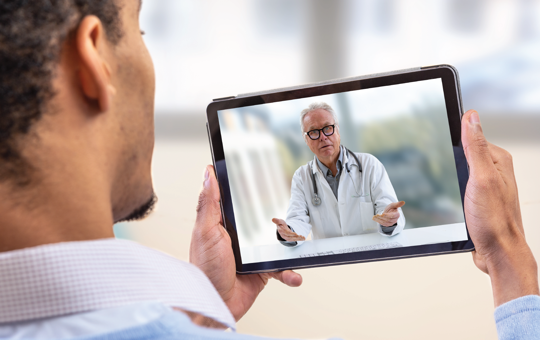 7 factors to consider before choosing a telehealth platform for social services